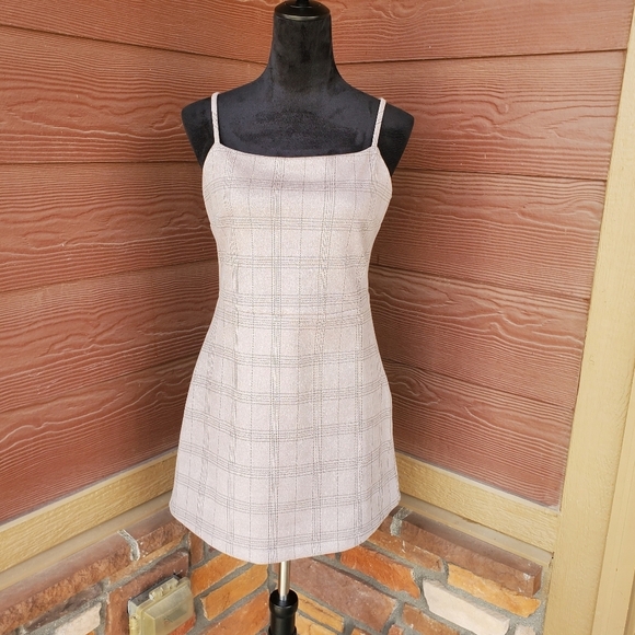 She + Sky Dresses & Skirts - NWT She + Sky Grey Plaid Mini Dress Women's Size Large
